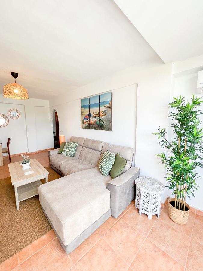 Spacious Apartment In The Center Of Torremolinos Bagian luar foto