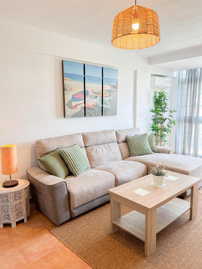 Spacious Apartment In The Center Of Torremolinos Bagian luar foto