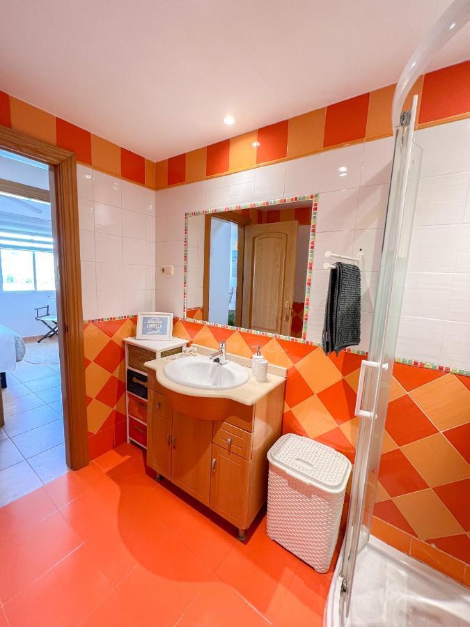 Spacious Apartment In The Center Of Torremolinos Bagian luar foto